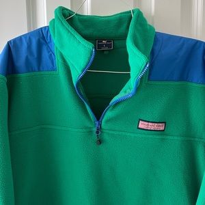 Large Vineyard Vines quarter zip fleece
